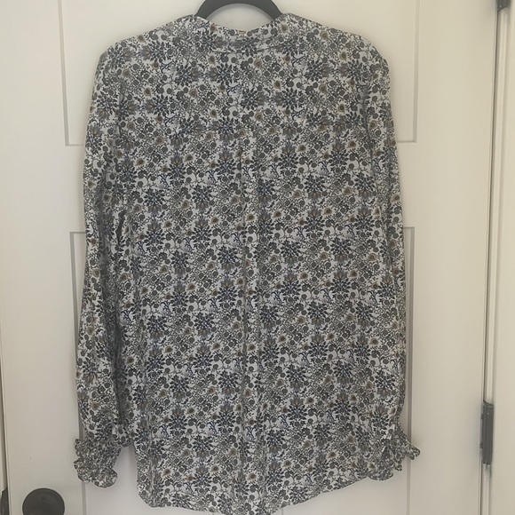 Max Studio blue and yellow floral tie front blouse - Picture 4 of 4